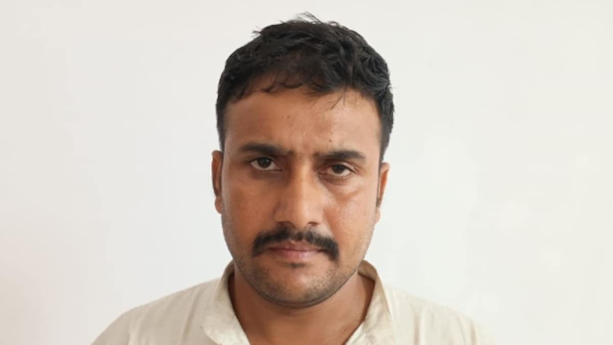 Rajasthan: SI भर्ती परीक्षा 2021 में पेपर लीक से जुड़ा एक और आरोपी गिरफ्तार,  अब तक 118 गिरफ्तारियां | Another accused arrested in connection with paper  leak in SI recruitment exam 2021, 118 ...