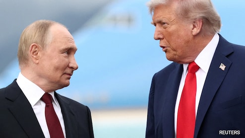 Putin, Trump Hold Phone Call, Discuss Iran And Ukraine Wars