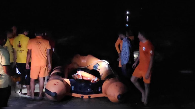 नदी में नहाने गए 6 युवक लापता, बोलेरो गाड़ी में कपड़े और मोबाइल म‍िले