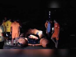 नदी में नहाने गए 6 युवक लापता, बोलेरो गाड़ी में कपड़े और मोबाइल मिले नदी में नहाने गए 6 युवक लापता, बोलेरो गाड़ी में कपड़े और मोबाइल मिले