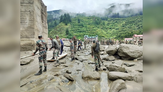 Exclusive: हर तरफ तबाही का मंजर... मलबे के बीच फंसी जिंदगी को तलाशता बचाव  दल, देखें तस्वीरें | Cloudburst in Dharali Dharali Cloudburst Rescue  Operation in Dharali ITBP NDTF