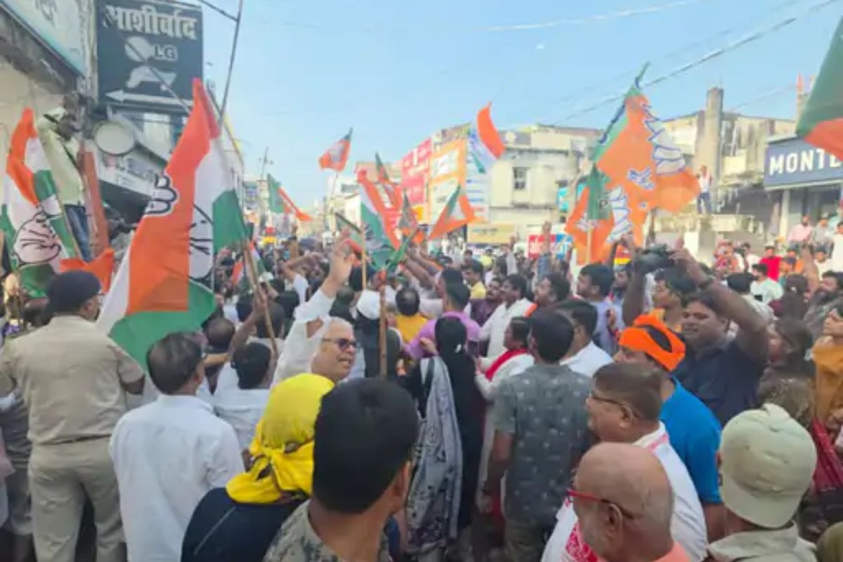 पटना के बाद मुजफ्फरपुर में BJP-कांग्रेस कार्यकर्त्ताओं में भिड़ंत, राहुल-तेजस्वी सहित सैकड़ों लोगों पर मामला द