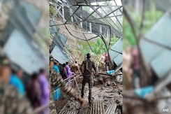 29 Killed In Landslide On Vaishno Devi Route As Rain Batters North India 29 Killed In Landslide On Vaishno Devi Route As Rain Batters North India
