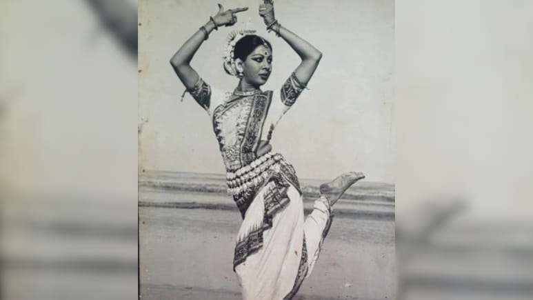 ये एक्ट्रेस थी ग्लैमर की परिभाषा, पति ने की 4 शादियां, मौत का पहले से हो गया था आभास, मरने के बाद नहीं जाना चाहती थी श्मशान घाट
