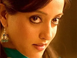 20 Years Of <i>Parineeta</i>: When Real-Life Crush Sanjay Dutt Made Raima Sen Blush On Set 20 Years Of <i>Parineeta</i>: When Real-Life Crush Sanjay Dutt Made Raima Sen Blush On Set