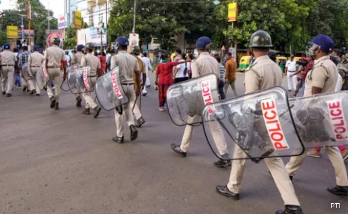 Голям кеш с оръжие и боеприпаси бяха иззети от апартамент