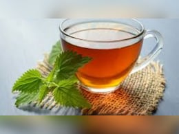 शरीर के ल‍िए अमृत से कम नहीं है ग्रीन टी, जानें चमत्‍कारिक गुण