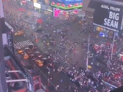 3 Injured In Shooting At New York&#039;s Times Square, Suspect Taken Into Custody