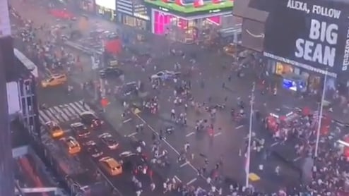3 Injured In Shooting At New York's Times Square, Suspect Taken Into Custody