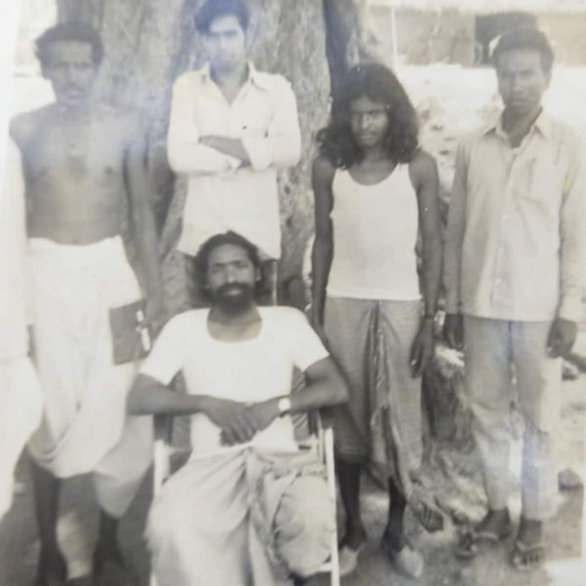 शिबू सोरेन गुरुजी दिल के साफ व्यक्ति थे, छल-कपट से दूर, जो मन में बात है, वही जुबान पर भी रहती थी. शिबू सोरेन गुरुजी दिल के साफ व्यक्ति थे, छल-कपट से दूर, जो मन में बात है, वही जुबान पर भी रहती थी.