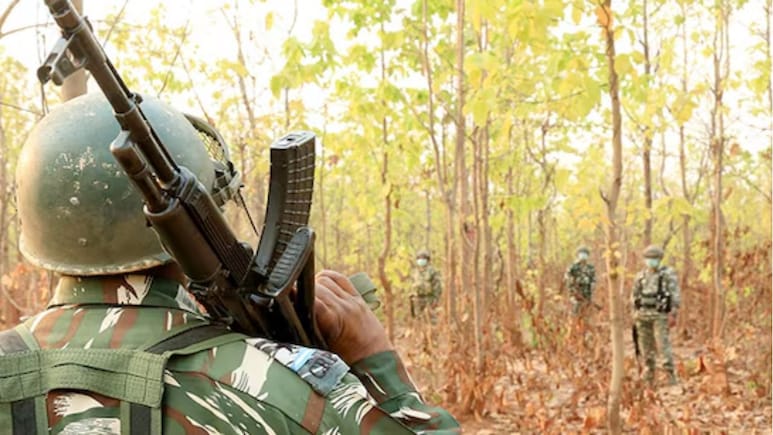 झारखंड के चाईबासा में IED ब्‍लास्‍ट, CRPF के 2 जवान घायल