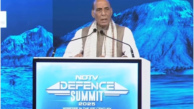 रक्षा मंत्री राजनाथ सिंह ने NDTV डिफेंस समिट में कहा, 'आत्मनिर्भरता विकल्प नहीं, अस्तित्व की शर्त है' रक्षा मंत्री राजनाथ सिंह ने NDTV डिफेंस समिट में कहा, 'आत्मनिर्भरता विकल्प नहीं, अस्तित्व की शर्त है'
