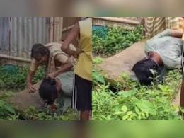 हाथ-पैर बांध कालिख पोती, मारपीट कर बाल काटे... त्रिपुरा में महिला से बर्बरता की हदें पार, सियासत गरमाई हाथ-पैर बांध कालिख पोती, मारपीट कर बाल काटे... त्रिपुरा में महिला से बर्बरता की हदें पार, सियासत गरमाई