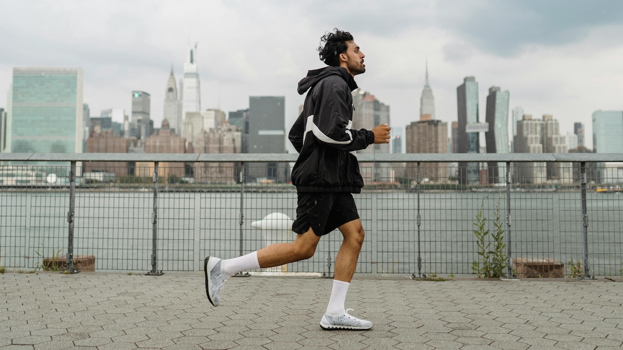 Explore amazing deals on mens running shoes for flat feet