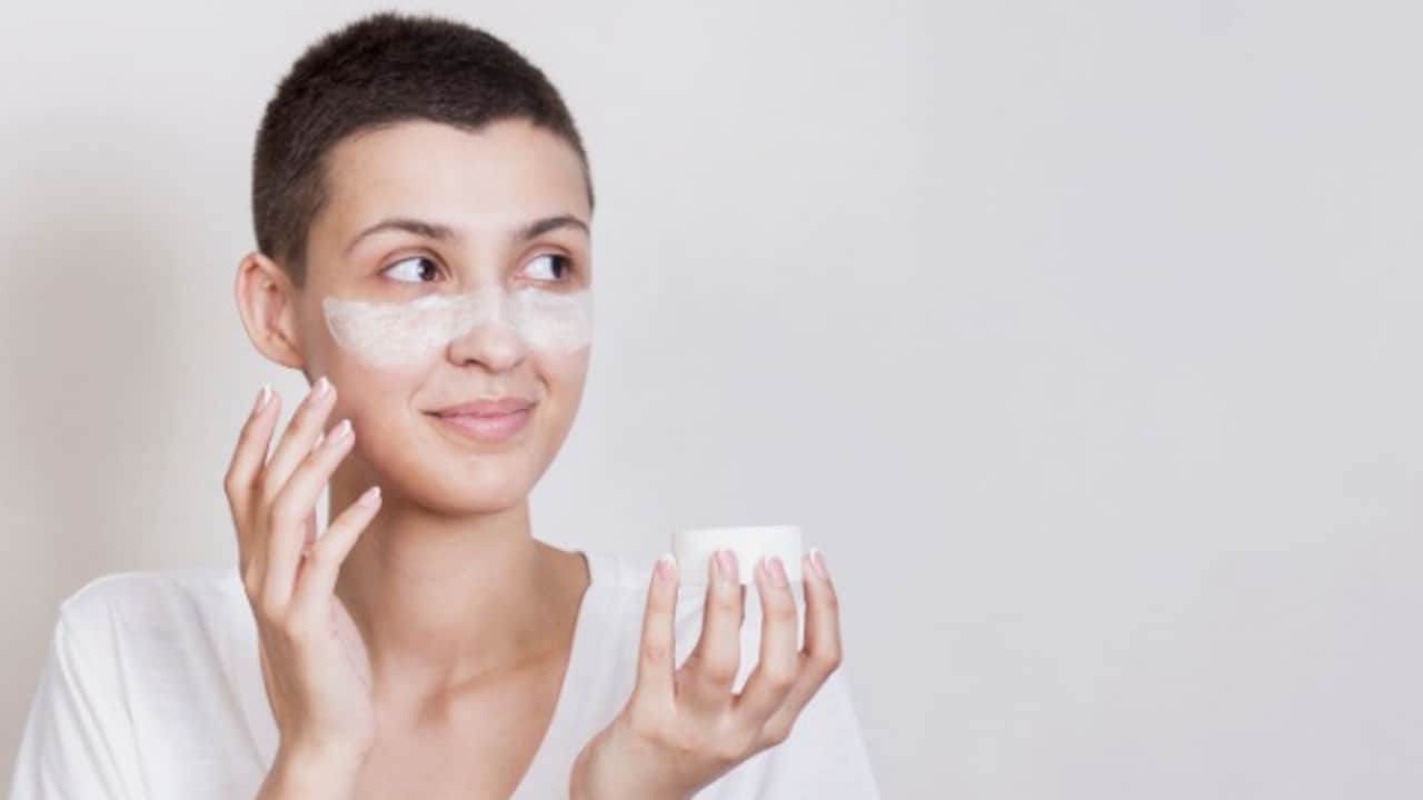 Discover how humectants work to keep your skin hydrated