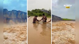 Mukhed cloudburst: मुखेडमध्ये ढगफुटी! 800 गावांना फटका, 226 लोकांची सुटका, 4 गावातले लोक फसले, सैन्याला पाचारण