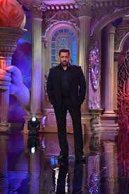 <i>Bigg Boss 19</i>: Salman Khan Begins Shoot, Actor's First Look Out