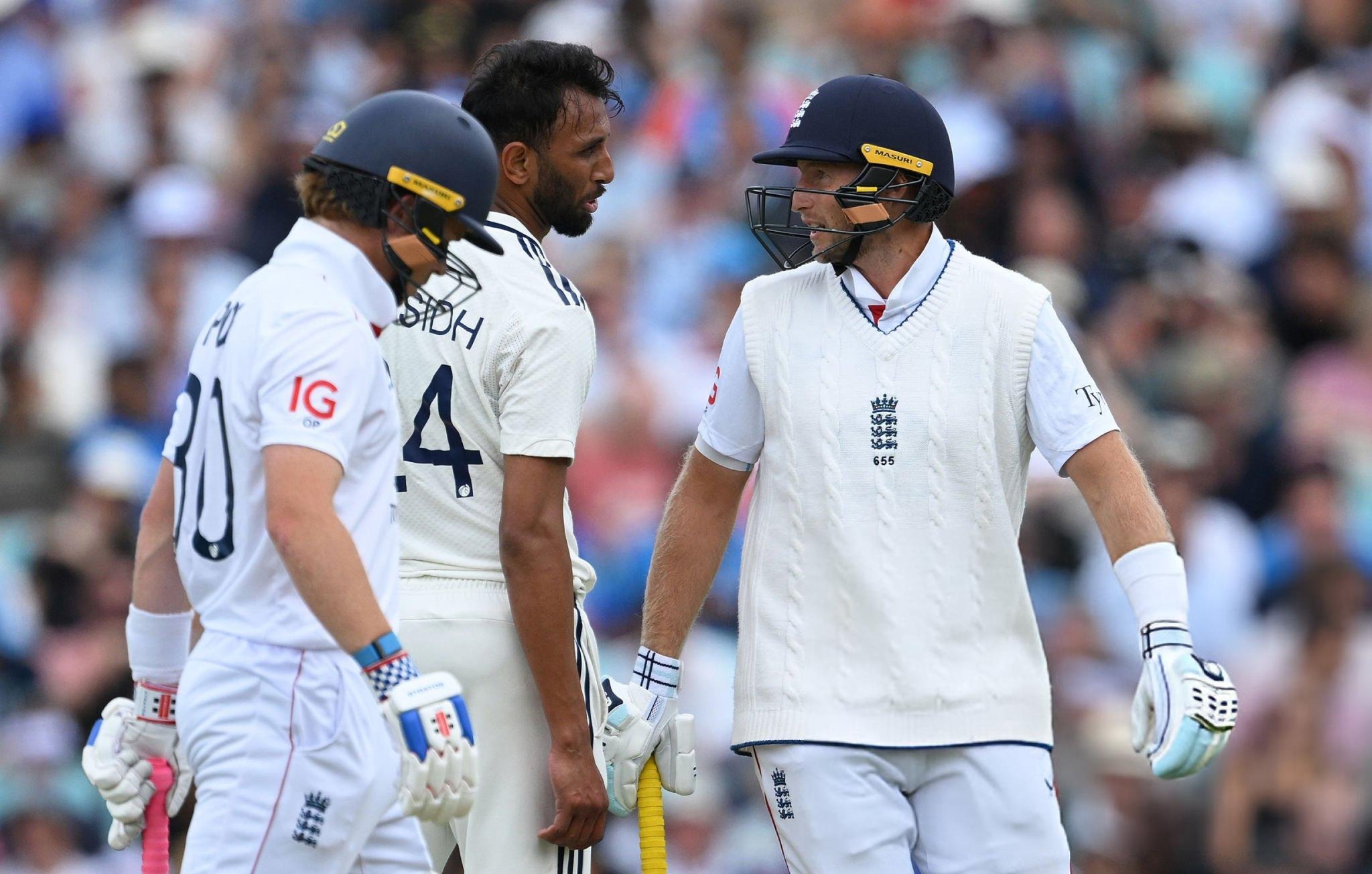 'Don't Try To Be Smart': Inside Prasidh Krishna's Heated Chat With Joe Root