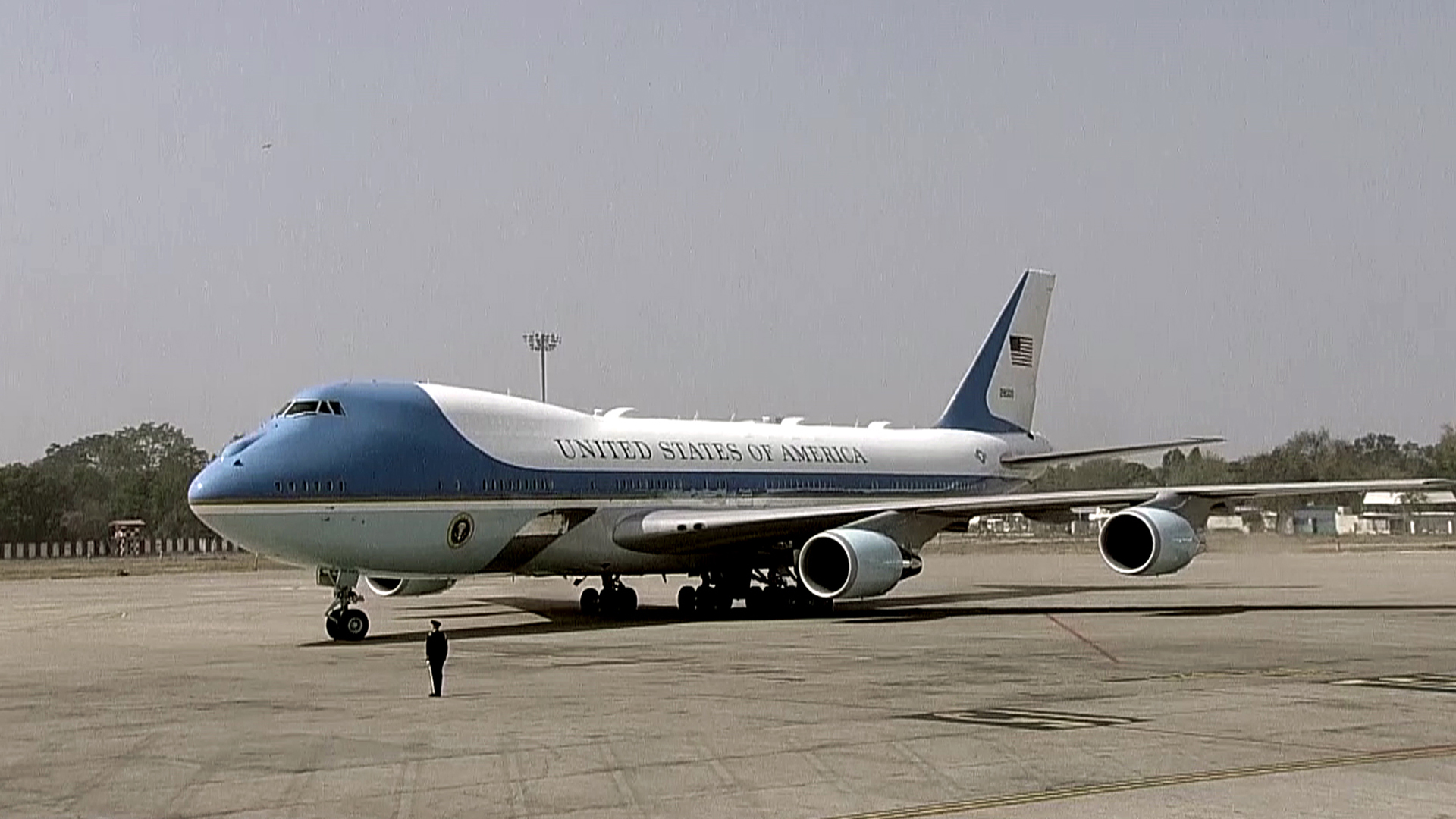 Trump Leaves For Alaska For Meeting With Putin, Terms It "High Stakes"