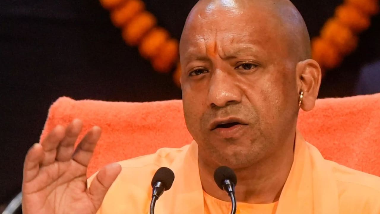 छात्रों से संवाद करेंगे IAS, IPS और IFS अफसर! युवाओं से जुड़ने के लिए योगी सरकार का फैसला