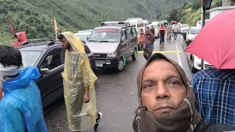 उत्तराखंड में बादल फटने से फंसे शिवपुरी के तीर्थ यात्री, वीडियो शेयर कर केंद्रीय मंत्री सिंधिया से मांगी मदद 