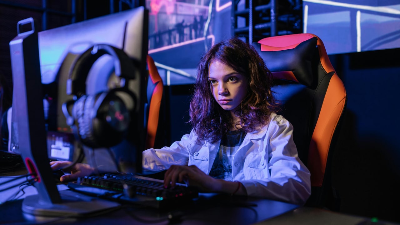 Affordable Gaming Chairs Under 15000 To Keep You Comfortable Hours