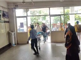 Kubereshwar Dham: पंडित प्रदीप मिश्रा के कुबरेश्वर धाम में भगदड़, 2 महिलाओं की मौत, 2 की हालत गंभीर Kubereshwar Dham: पंडित प्रदीप मिश्रा के कुबरेश्वर धाम में भगदड़, 2 महिलाओं की मौत, 2 की हालत गंभीर