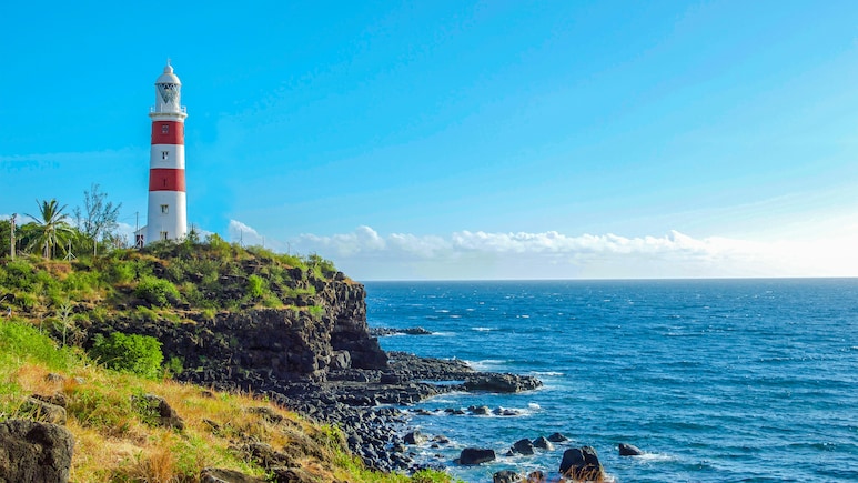 Mauritius Is Offering Premium Travel Visa For Free That Lets You Live And Work There For Up To A Year, Know How To Apply Mauritius Is Offering Premium Travel Visa For Free That Lets You Live And Work There For Up To A Year, Know How To Apply
