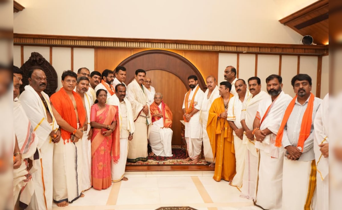 BJP leaders visited the temple and condemned attempts to malign it 