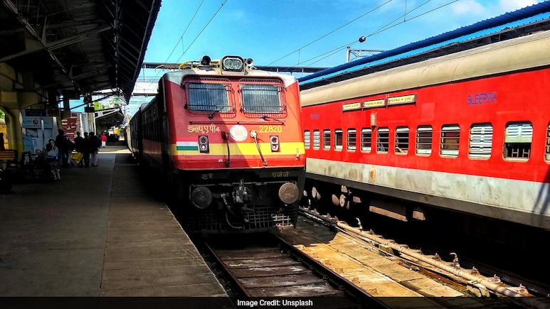 रेल मंत्रालय की इस कंपनी में नौकरी का बड़ा मौका, योग्यता, सैलरी और आवेदन की अंतिम तारीख यहां