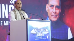 भारत में बनाई जाएगी Warships, रक्षा मंत्री राजनाथ सिंह बोले- देश में तैयार होंगी 5500 से अधिक वस्तुएं