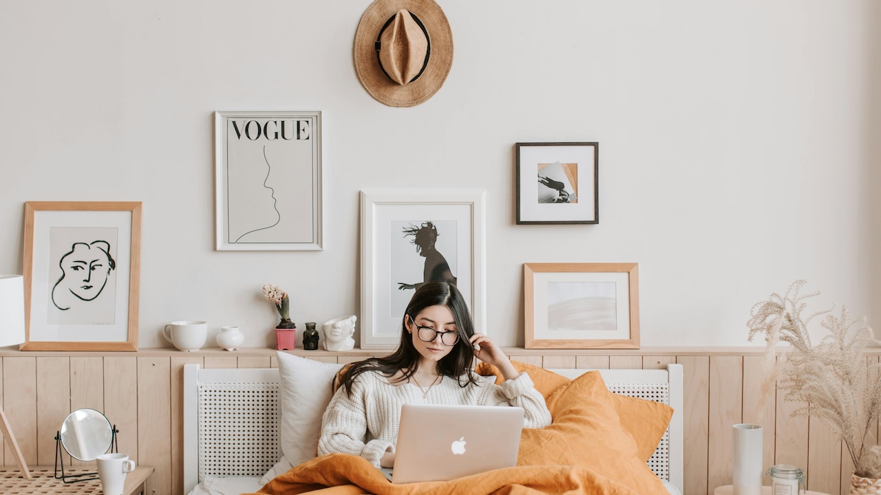 Learn the difference between quilts and comforters to find the best bedding for your room