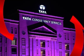 TCS का दिसंबर तिमाही में मुनाफा 14 प्रतिशत गिरा, 11 हजार कर्मचारी भी घटे