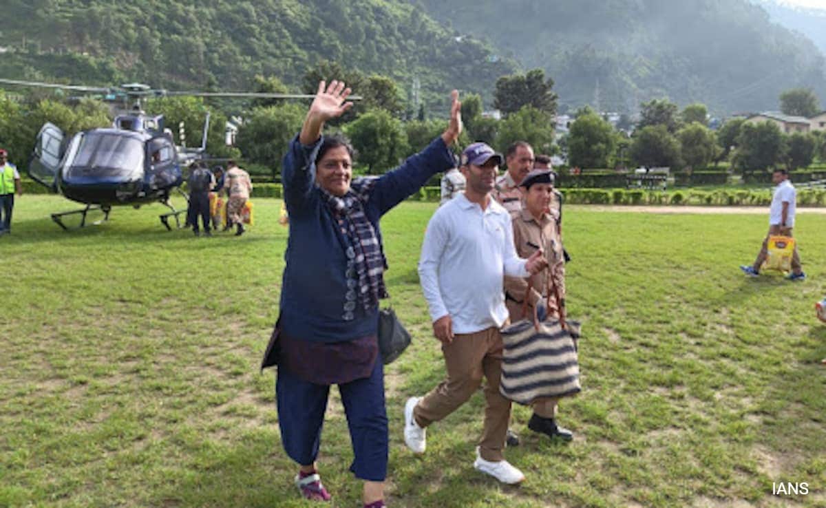 Ню Делхи 5 малко след като Cloudburst удари района