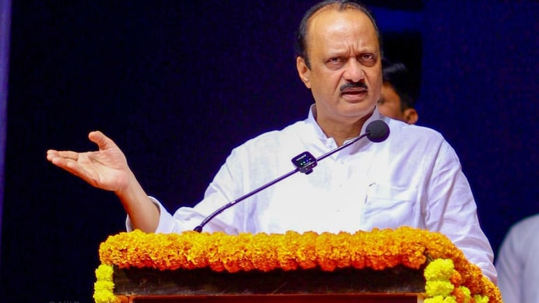 Ajit Pawar Anjana Krishna Row: पवार कोणत्या चौकात स्वतःला उलटे लटकवून घेणार आहेत? उबाठाचा सवाल