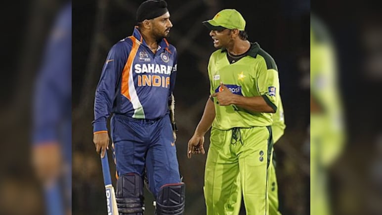 IND vs PAK, Asia Cup: एशिया कप में भारत-पाकिस्तान के बीच हुए वो 3 बड़े विवाद, जो भूले नहीं भूलते IND vs PAK, Asia Cup: एशिया कप में भारत-पाकिस्तान के बीच हुए वो 3 बड़े विवाद, जो भूले नहीं भूलते