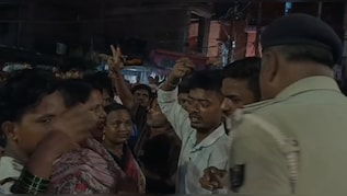 पटना में भारी बवाल, अटल पथ पर उतरी लोगों की भीड़, आगजनी कर घंटों जाम रखा रास्ता, जानिए पूरा माजरा