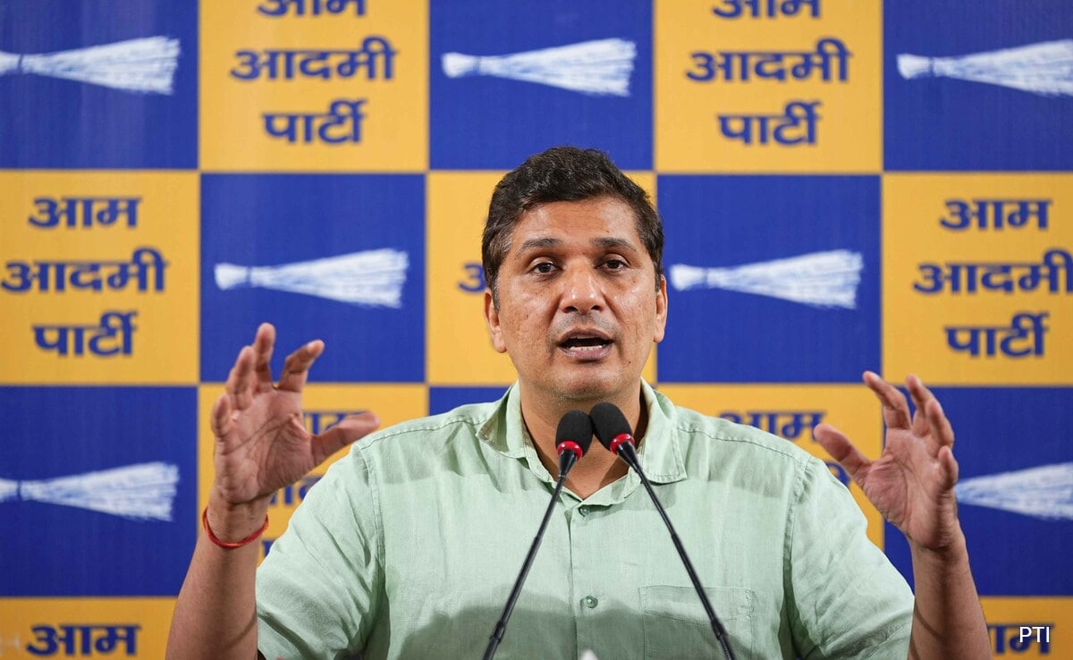 "A Banana Republic?": AAP's Saurabh Bharadwaj Jabs BJP In Delhi Officers Row