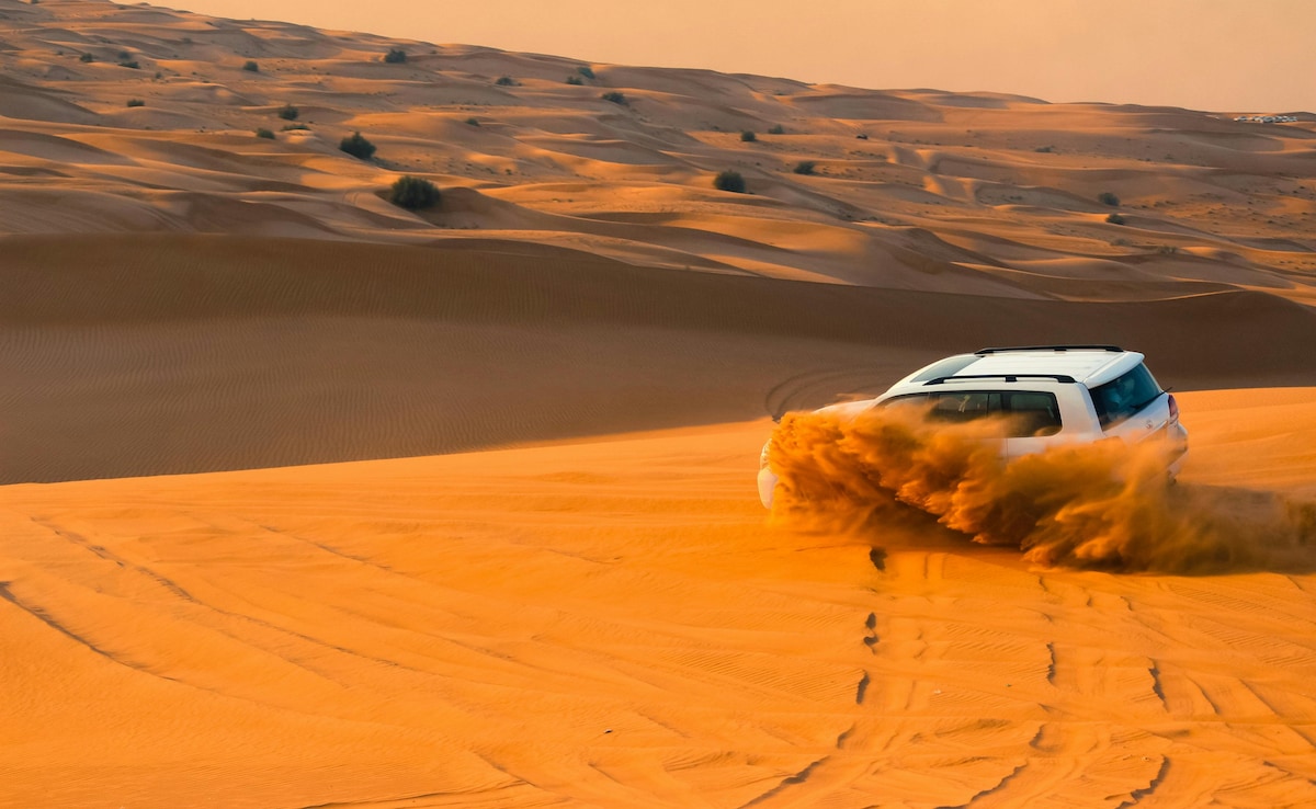 Desert Safari is a popular attraction in Dubai Desert Safari is a popular attraction in Dubai