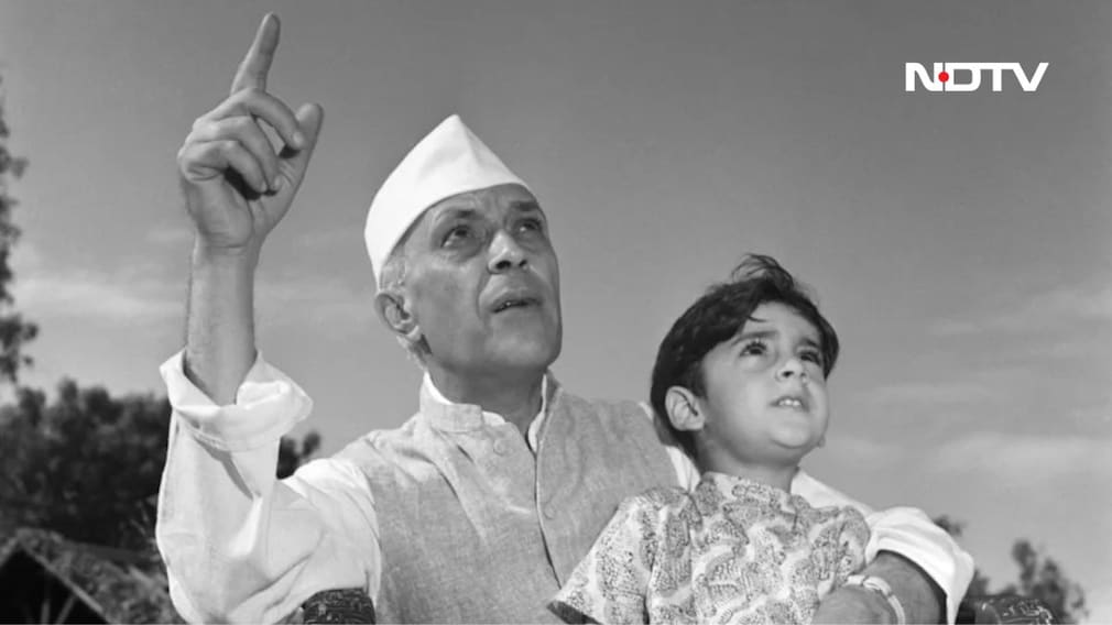Opinion | Planes, Films With Bachchans, Lucknow: Growing Up As Rajiv Gandhi