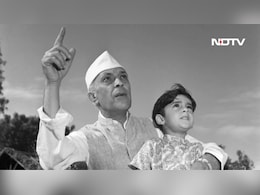 Opinion | Planes, Films With Bachchans, Lucknow: Growing Up As Rajiv Gandhi Opinion | Planes, Films With Bachchans, Lucknow: Growing Up As Rajiv Gandhi