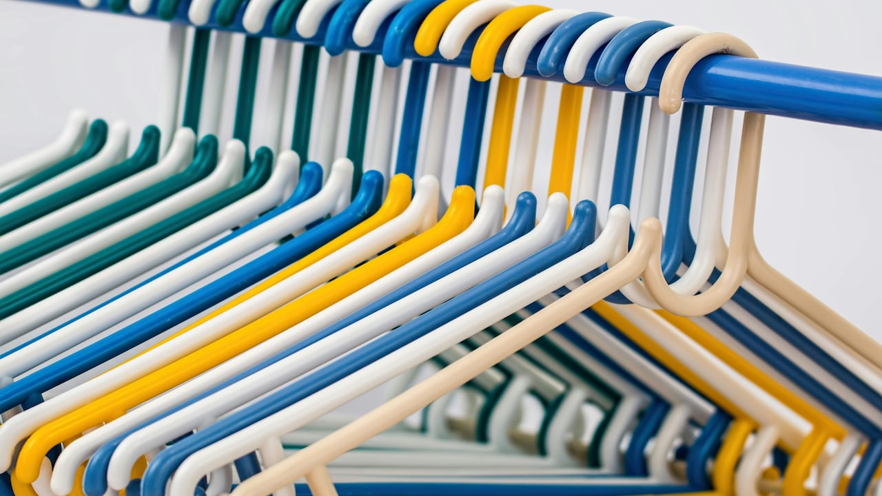 How A Hanger Organiser Can Give You Twice The Wardrobe Space