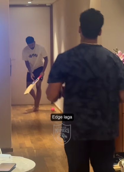 "Woakes Hai Kya Tu?": Shreyas Iyer Takes Hilarious Dig At England Pacer