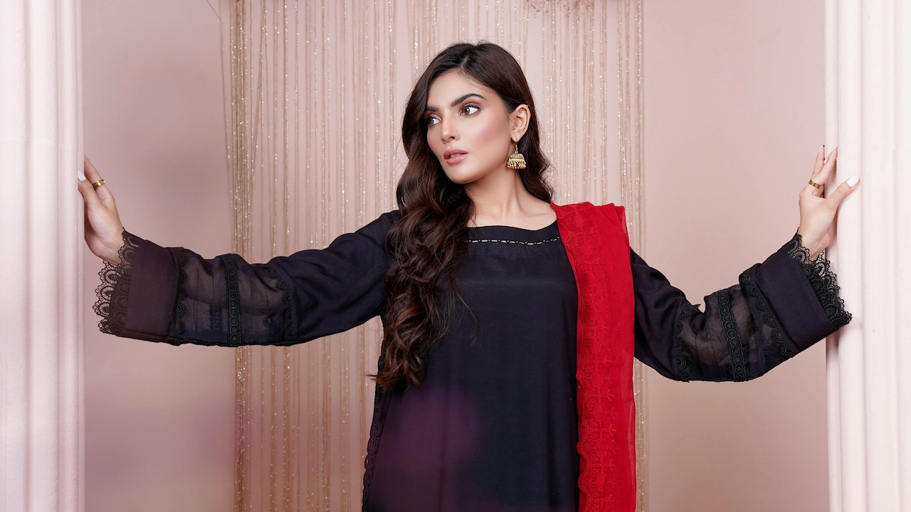 Side Slits In Kurtas: How They Create Balance Between Comfort And Style