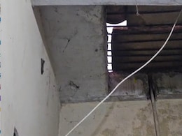 यूपी के आजमगढ़ में गर्ल्स हॉस्टल के बाथरूम में नहाती हुई लड़कियों का वीडियो बनाया, ऐसे फूटा भांडा यूपी के आजमगढ़ में गर्ल्स हॉस्टल के बाथरूम में नहाती हुई लड़कियों का वीडियो बनाया, ऐसे फूटा भांडा