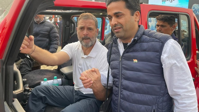 कांग्रेस की नई टेंशन! अहमद पटेल के बेटे ने मोदी सरकार की तारीफ में काढ़े कसीदे