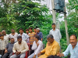 UP में मंत्रीजी की बिजली विभाग के कर्मचारी तक नहीं सुन रहे, फोन किया तो बोले- खुद आकर उतरवा लो ट्रांसफॉर्मर UP में मंत्रीजी की बिजली विभाग के कर्मचारी तक नहीं सुन रहे, फोन किया तो बोले- खुद आकर उतरवा लो ट्रांसफॉर्मर