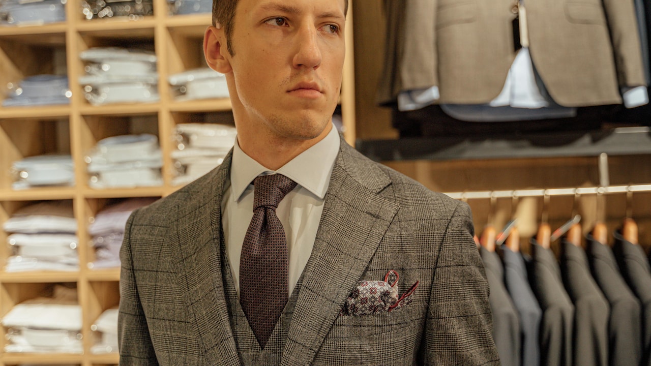 Discover the ultimate guide to mens formal suits from Flipkart