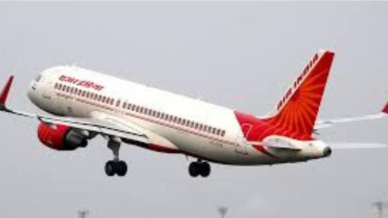 इंदौर जा रही Air India की फ्लाइट को लेना पड़ा यू-टर्न, इंजन में आग की सूचना के बाद लौटी दिल्ली इंदौर जा रही Air India की फ्लाइट को लेना पड़ा यू-टर्न, इंजन में आग की सूचना के बाद लौटी दिल्ली