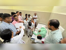 चिरमिरी के BJP मेयर को आया हार्टअटैक, जिला अस्पताल से रायपुर रेफर, स्वास्थ्य मंत्री भी मिलने पहुंचे  चिरमिरी के BJP मेयर को आया हार्टअटैक, जिला अस्पताल से रायपुर रेफर, स्वास्थ्य मंत्री भी मिलने पहुंचे